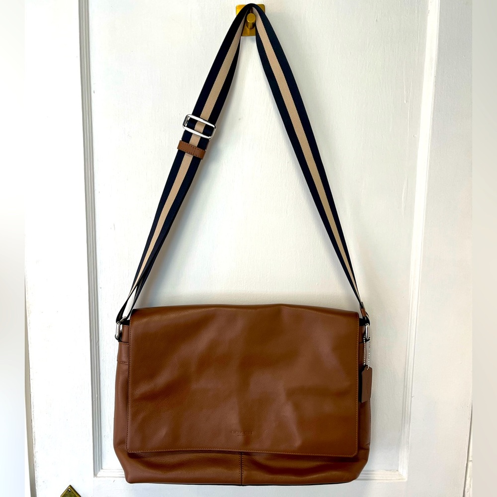 Coach Charles Messenger Bag (Large)